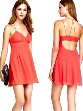 coral Express spaghetti strap mini dress plunging V-neck flare silhouette size 6